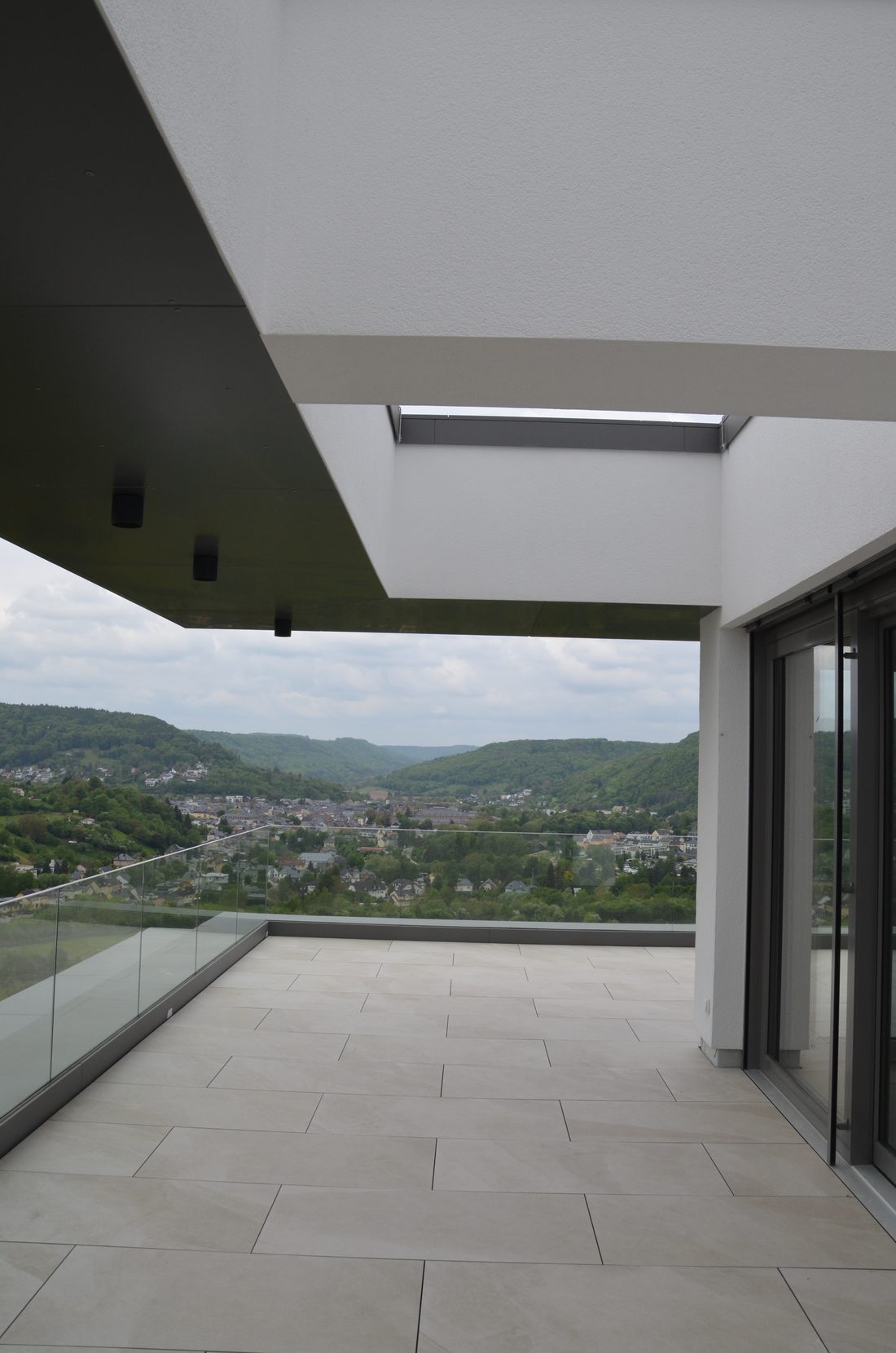 Dachterrasse mit Blick über Echternach